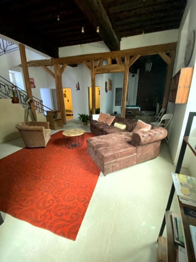 Gite Les Domaines Apartment Avallon Bagian luar foto